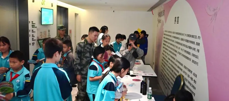 展厅阅读与观众参与